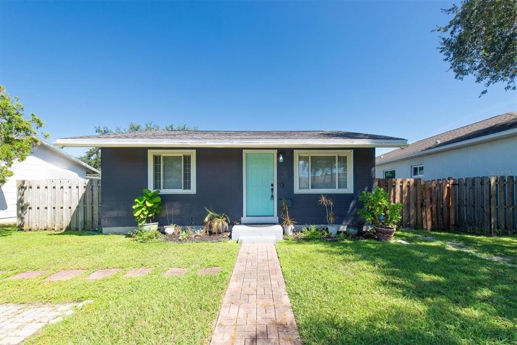 1153 55TH AVENUE N ST PETERSBURG, FL 33703