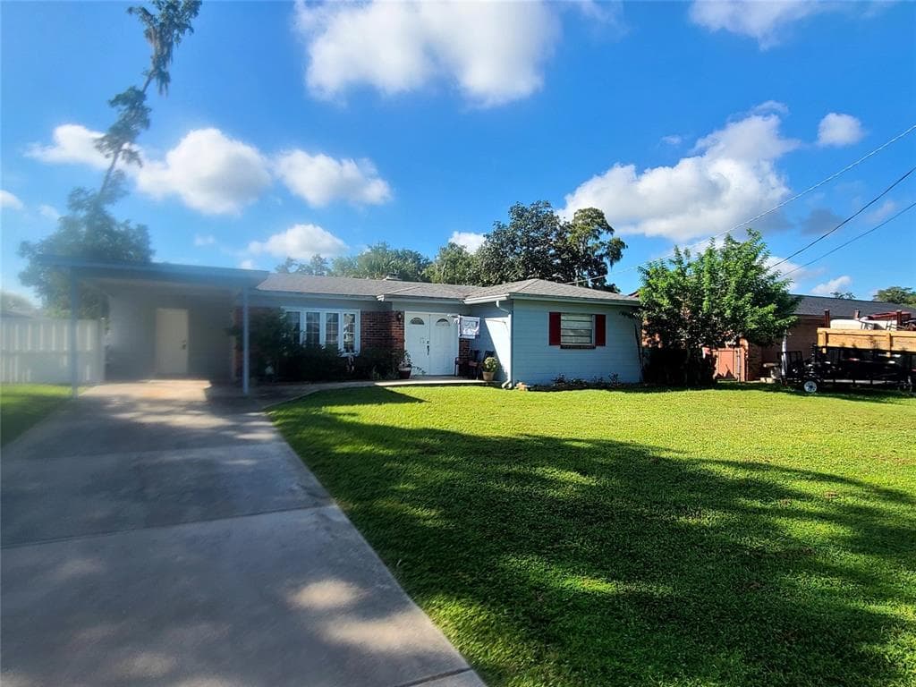 18810 TRACER DRIVE LUTZ, FL 33549