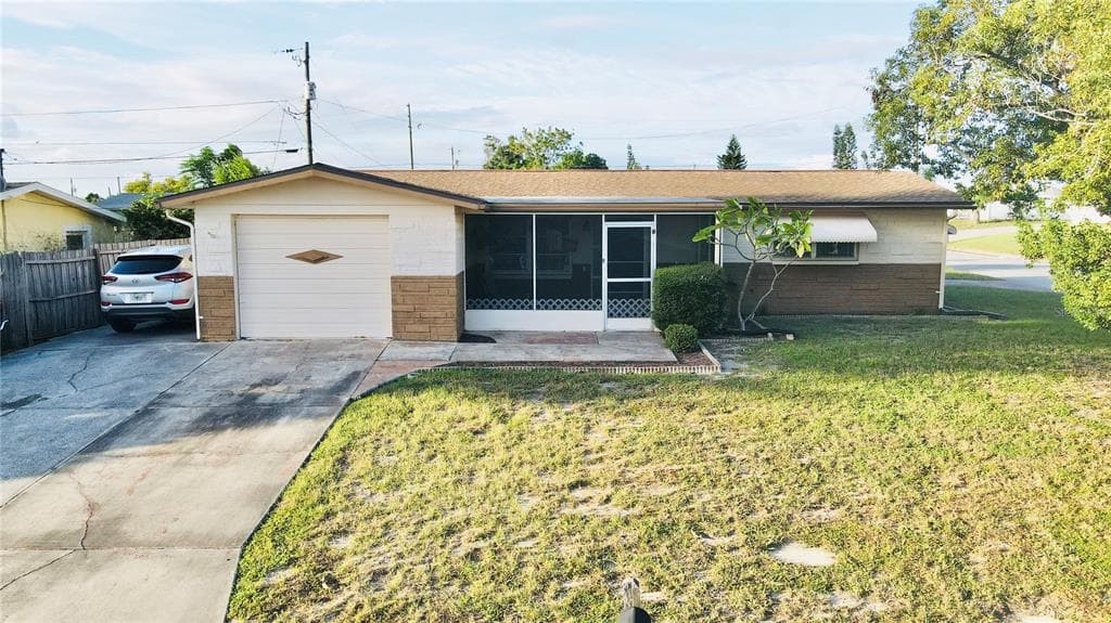4935 GUARDIAN AVENUE HOLIDAY, FL 34690