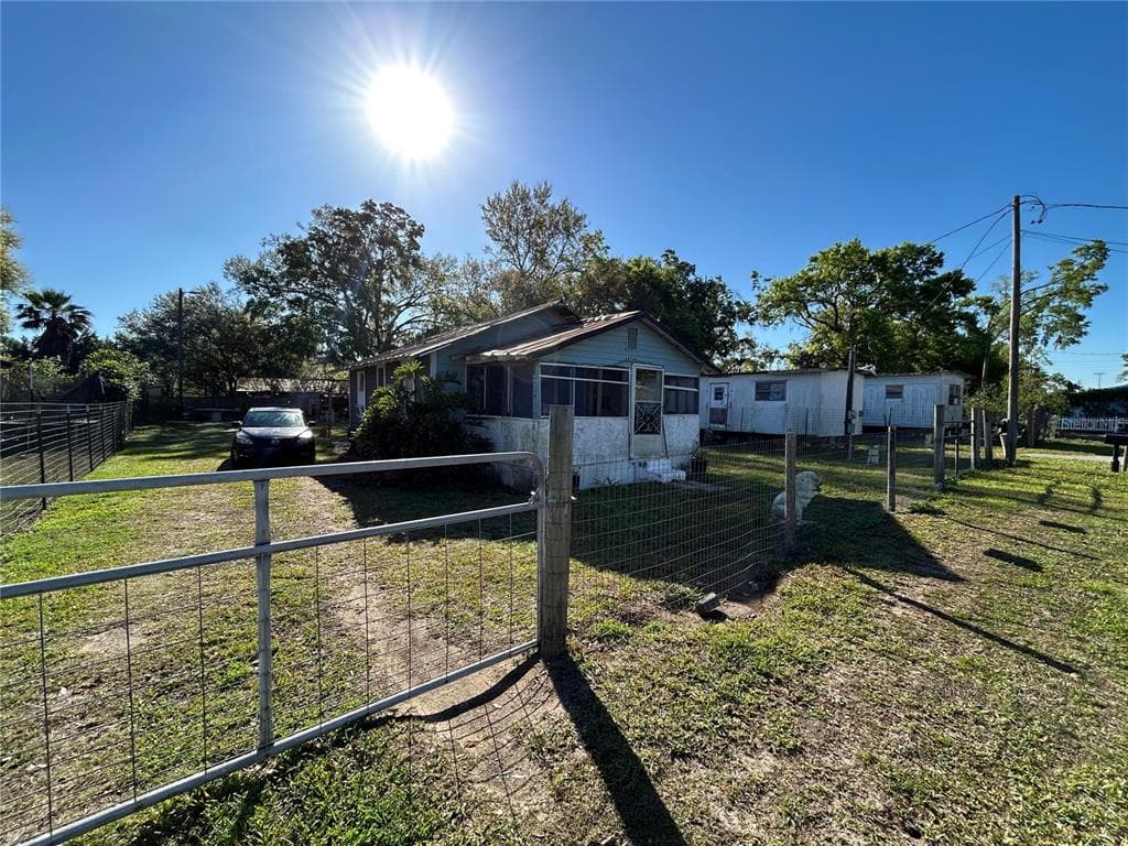 14740 PORTER STREET DADE CITY, FL 33523
