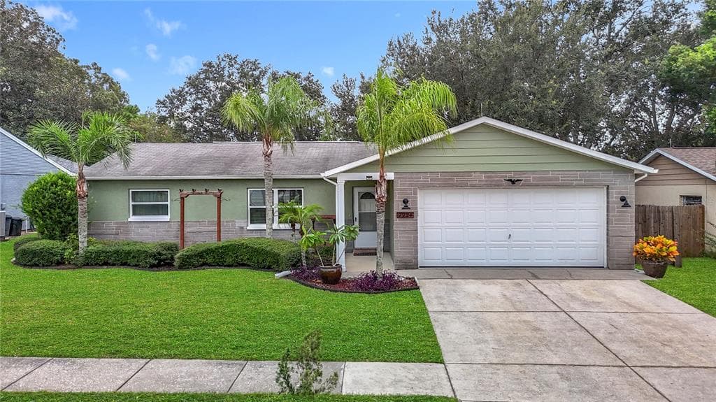 7924 ROYAL STEWART DRIVE NEW PORT RICHEY, FL 34653