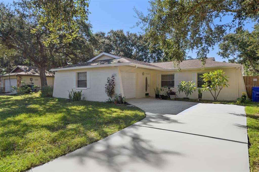 440 EVERGREEN DRIVE OLDSMAR, FL 34677