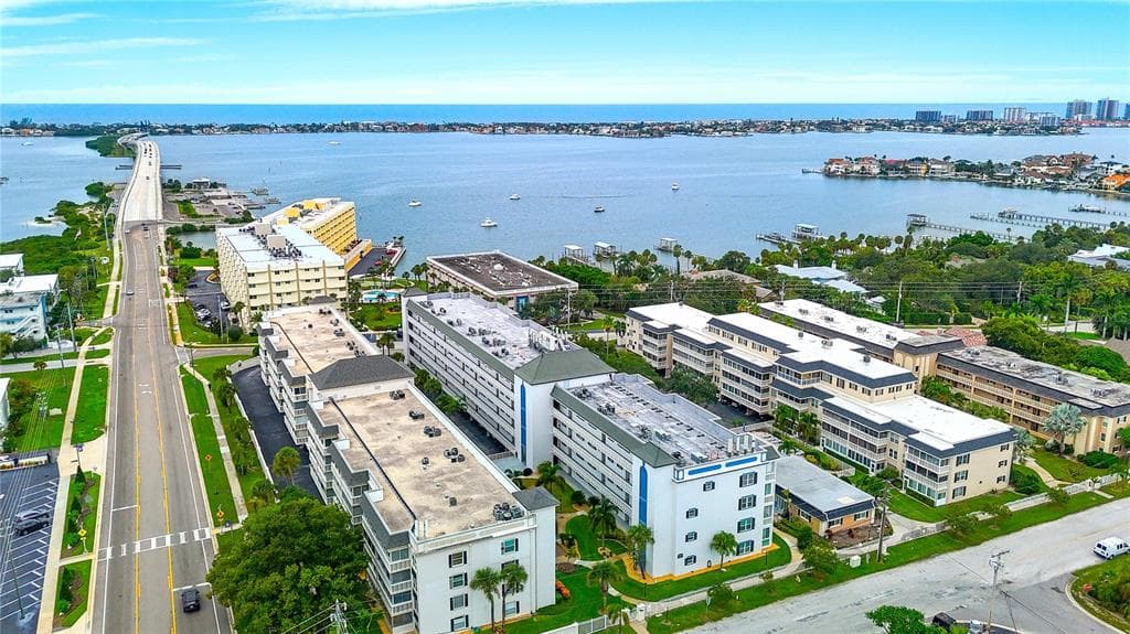 131 BLUFF VIEW DRIVE UNIT 109 BELLEAIR BLUFFS, FL 33770