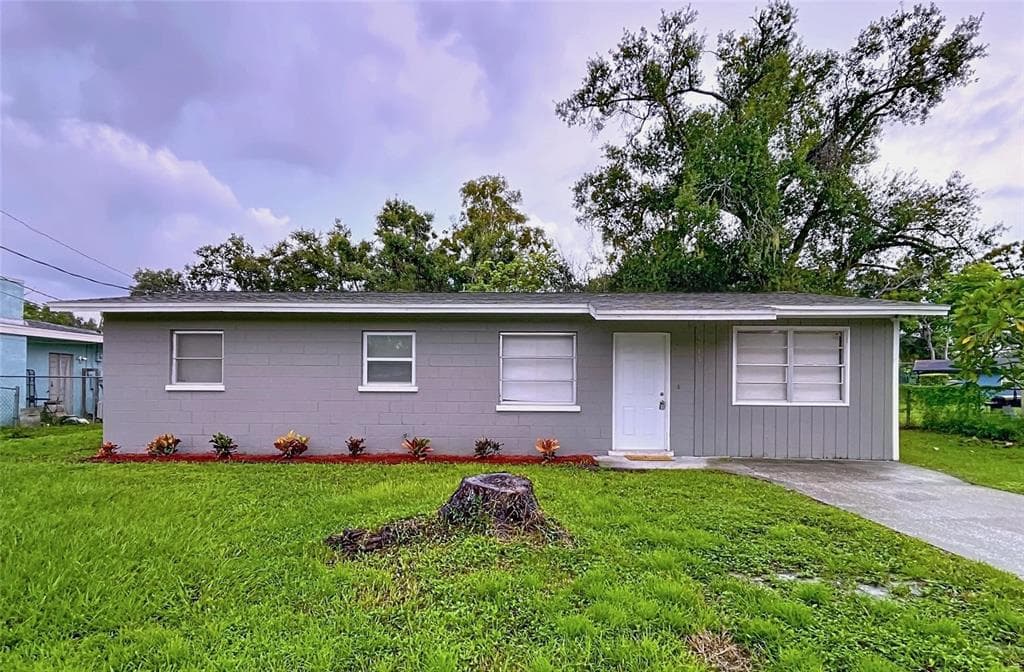 1716 28TH AVENUE E BRADENTON, FL 34208