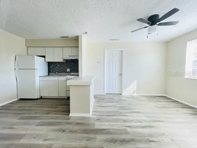 9013 WESTCHESTER CIRCLE UNIT 27 TAMPA, FL 33604