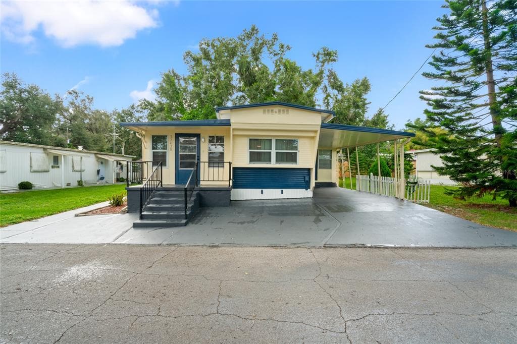 37438 HAMMOND DRIVE ZEPHYRHILLS, FL 33541