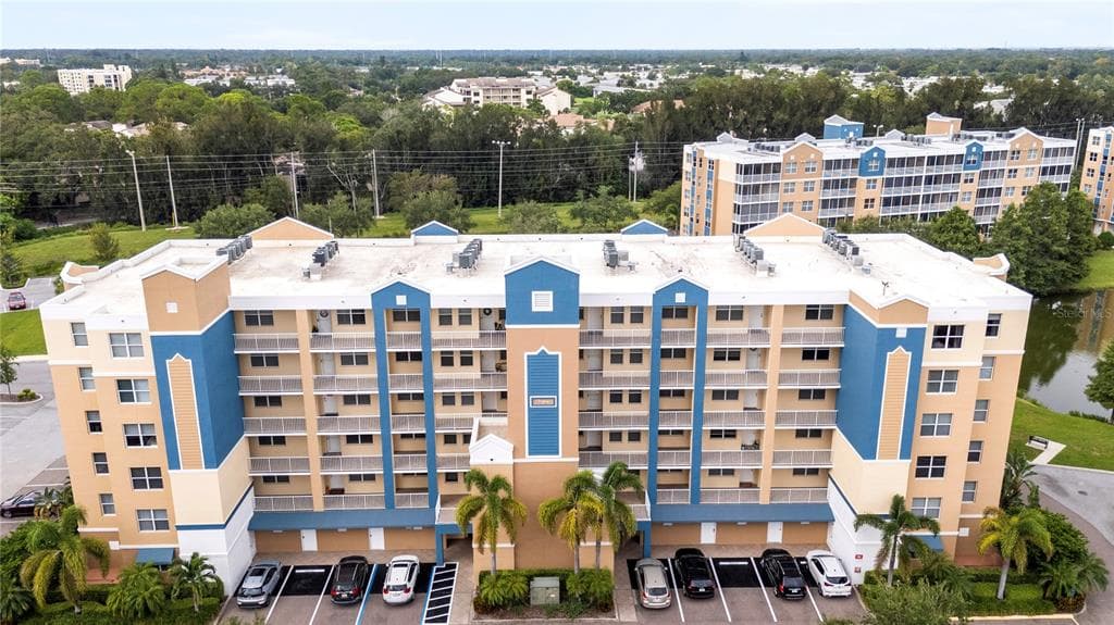 960 STARKEY ROAD UNIT 5202 LARGO, FL 33771