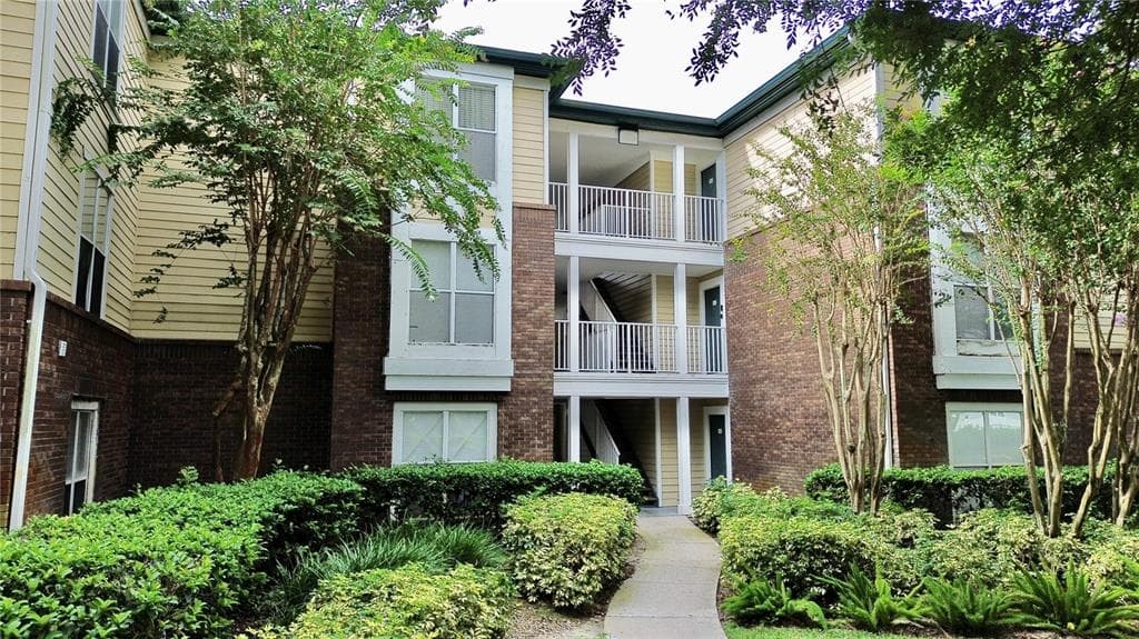10024 STRAFFORD OAK COURT UNIT 809 TAMPA, FL 33624
