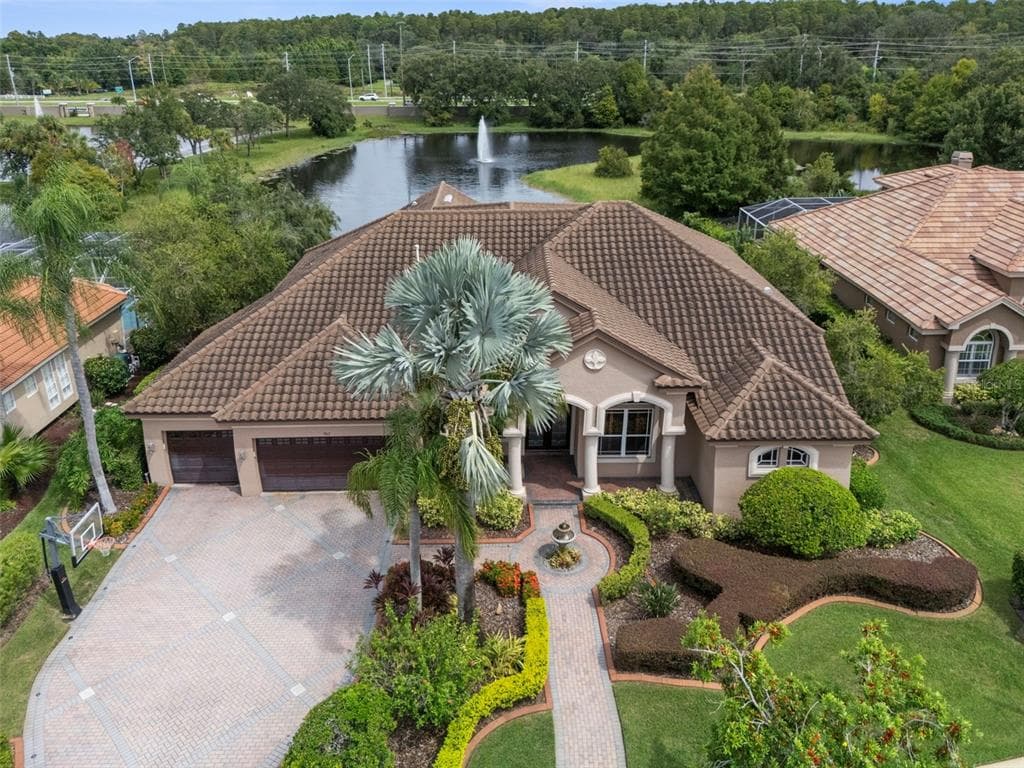 963 CYPRESS COVE WAY
