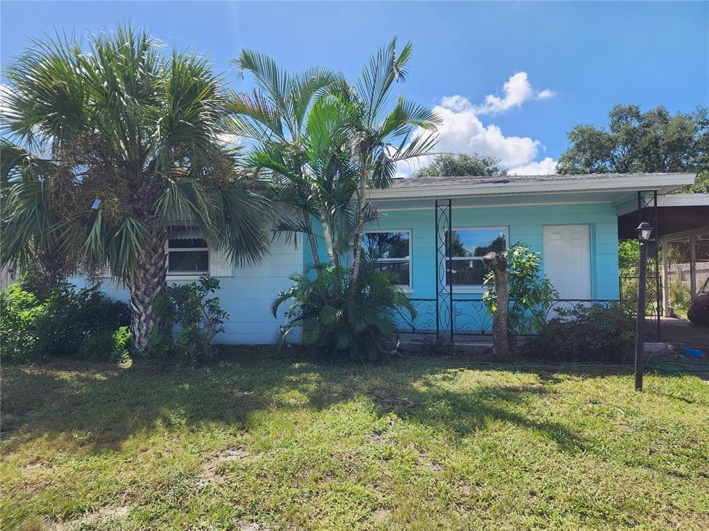 5428 BURLINGTON AVENUE N ST PETERSBURG, FL 33710