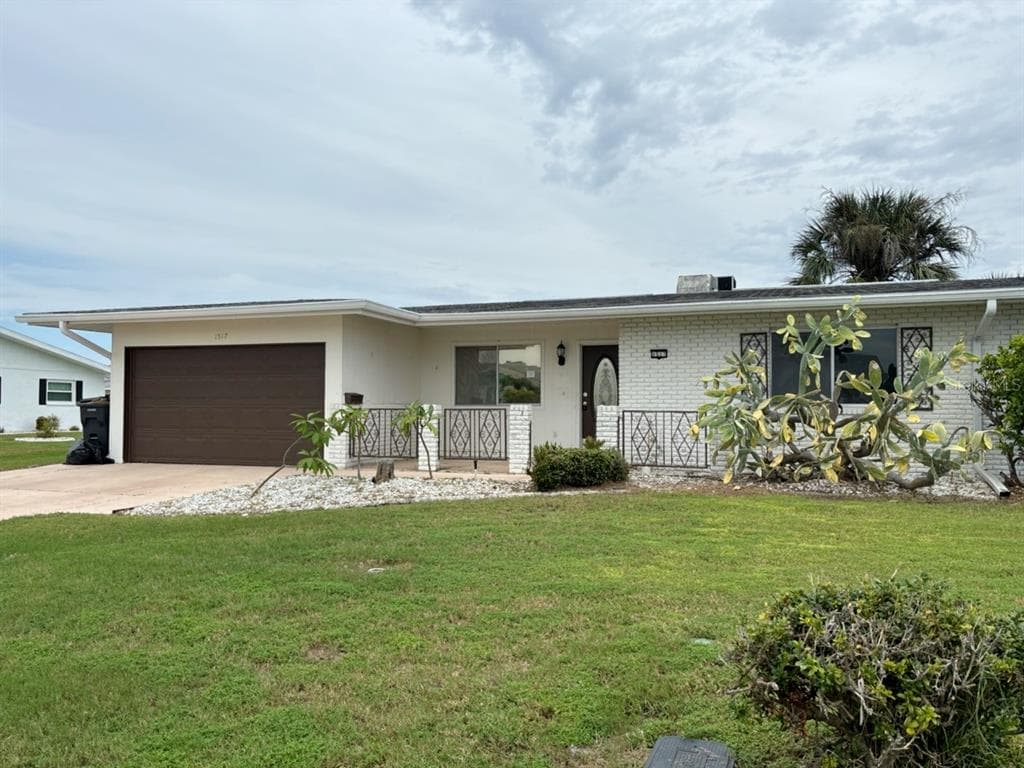 1517 DANBURY DRIVE SUN CITY CENTER, FL 33573