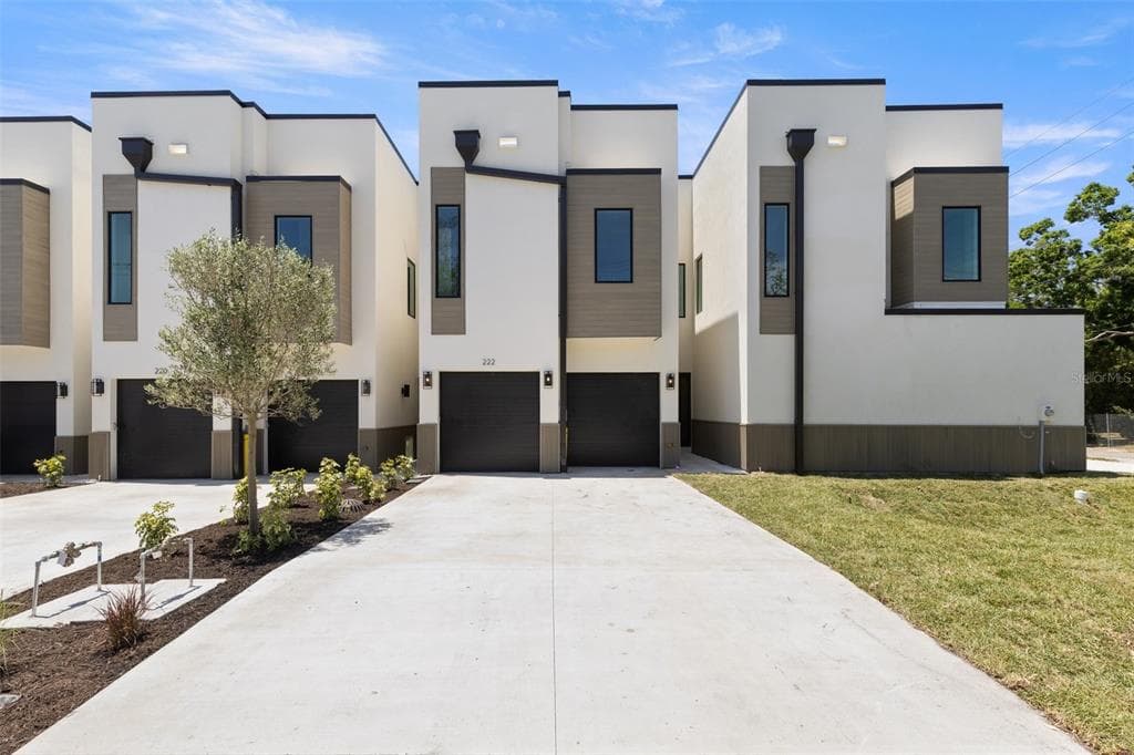 222 N HESPERIDES STREET TAMPA, FL 33609