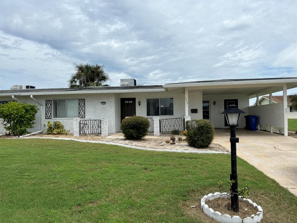 1515 DANBURY DRIVE SUN CITY CENTER, FL 33573