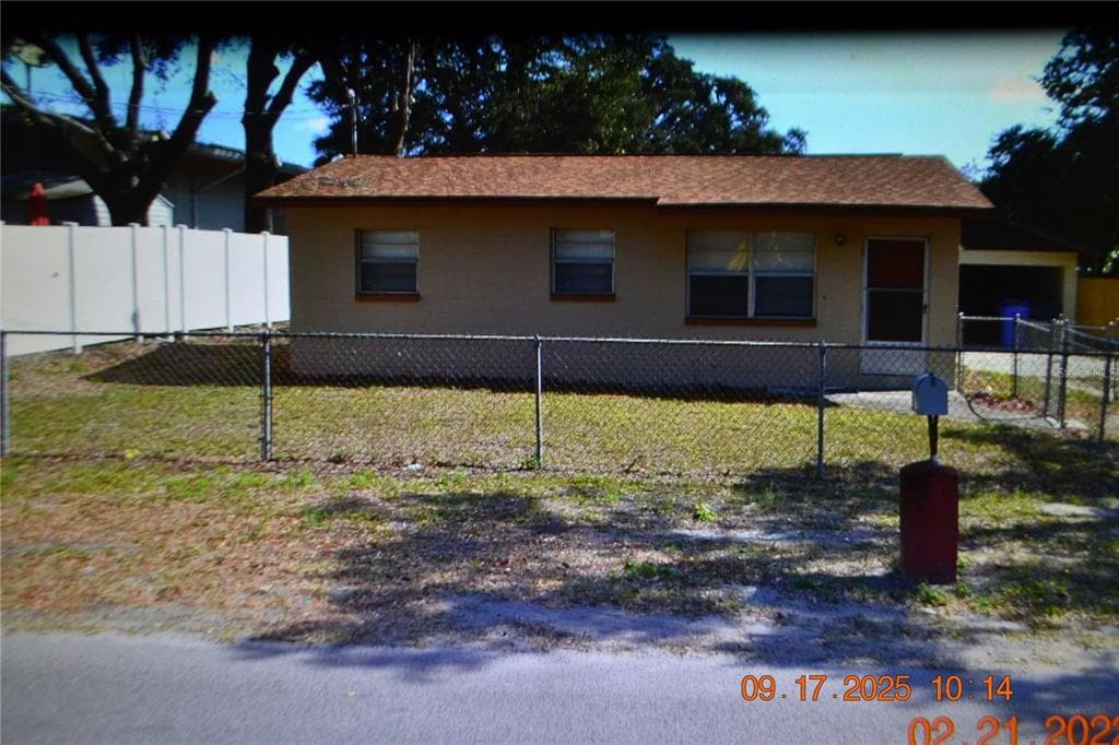 14935 PINECREST ROAD TAMPA, FL 33613