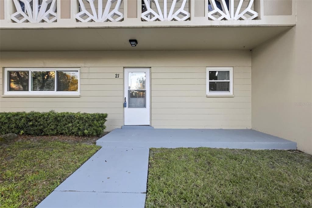 2351 IRISH LANE UNIT 21 CLEARWATER, FL 33763