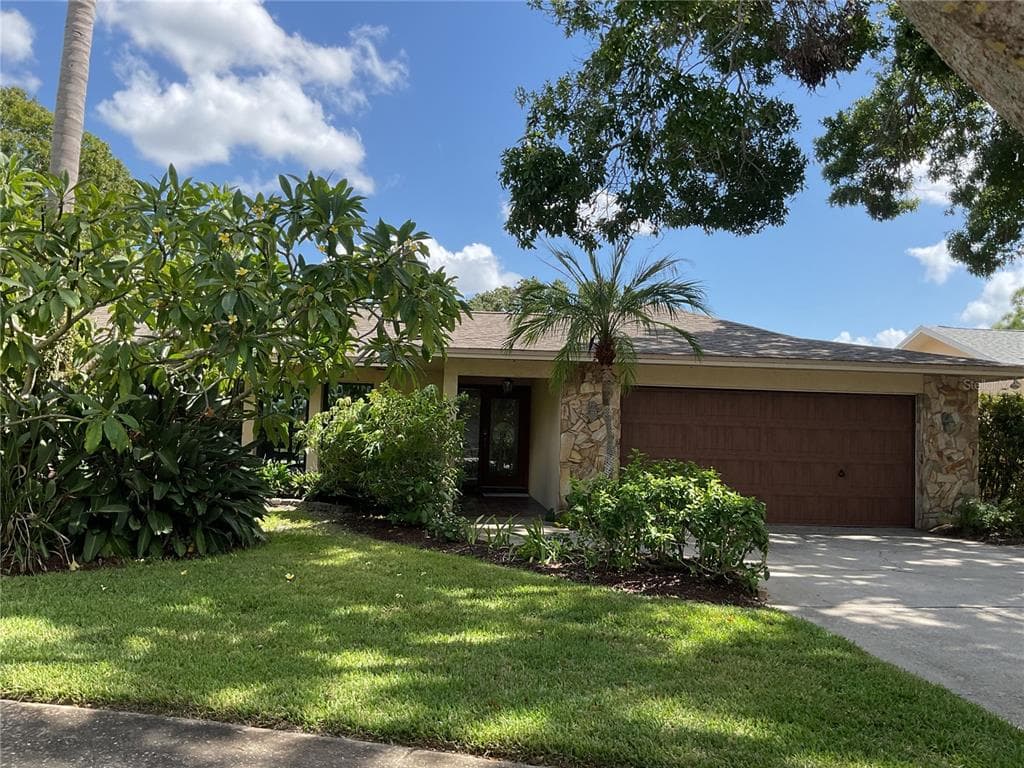 7595 PINE VALLEY LANE