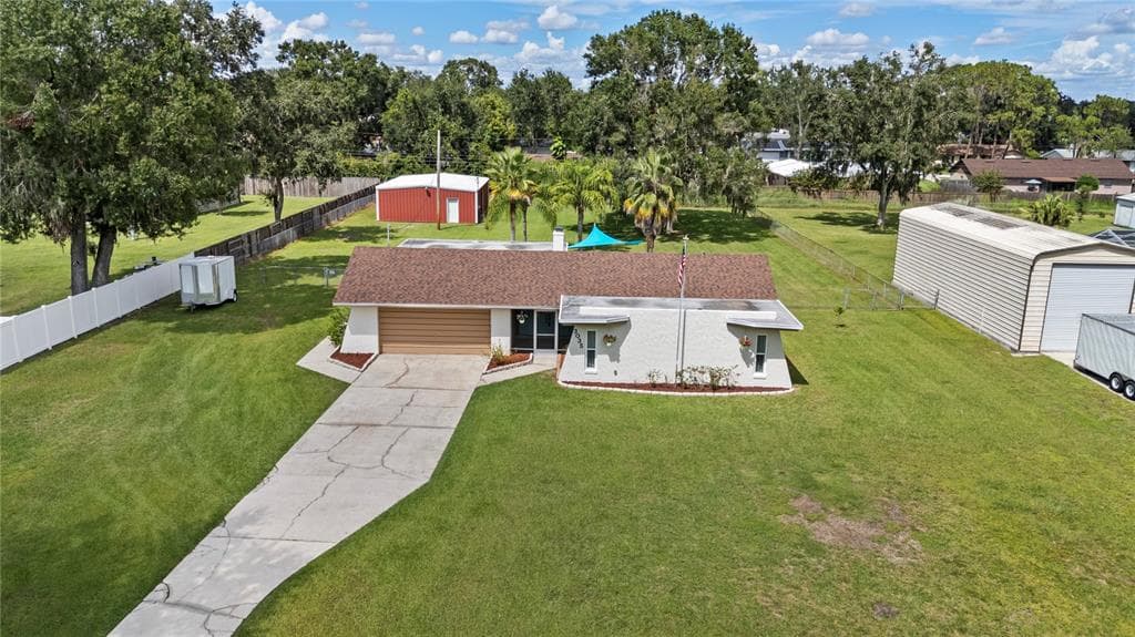 3035 FOREST DRIVE LAKELAND, FL 33811