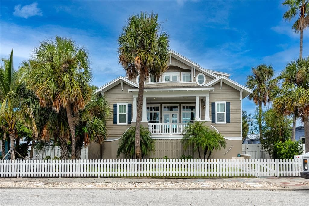 107 10TH AVENUE ST PETE BEACH, FL 33706