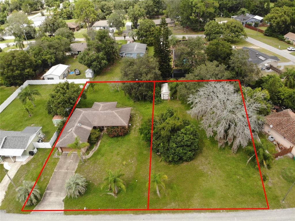 108 1ST STREET DEBARY, FL 32713