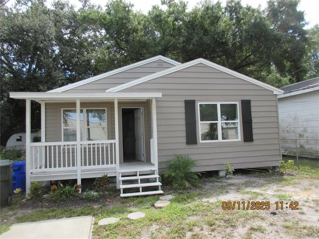 141 STRAIN BOULEVARD LAKELAND, FL 33815