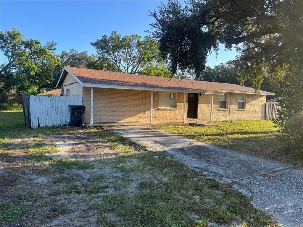 5706 E 30TH AVENUE TAMPA, FL 33619