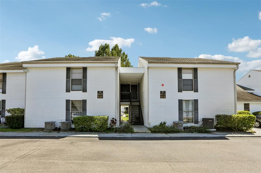 616 HAVEN PLACE UNIT 616 TARPON SPRINGS, FL 34689