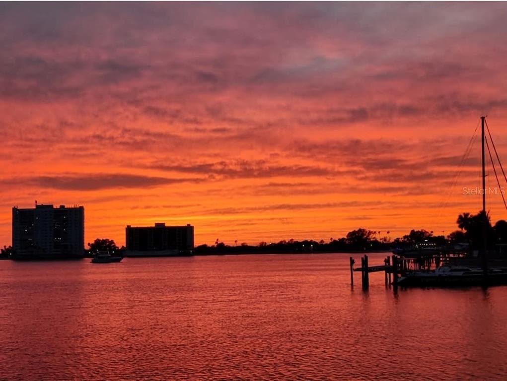 2790 70TH AVENUE S ST PETERSBURG, FL 33712