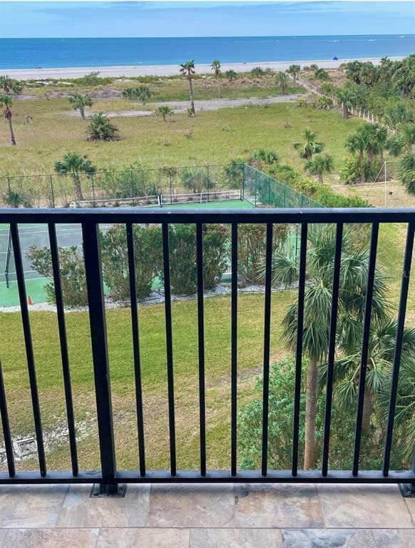 1230 GULF BOULEVARD UNIT 508 CLEARWATER BEACH, FL 33767