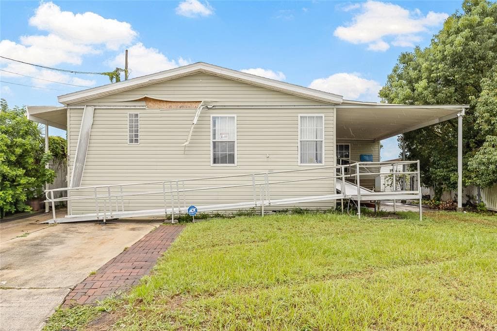 5819 PORTSMOUTH DRIVE TAMPA, FL 33615