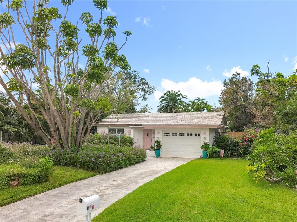 37 DOLPHIN DRIVE UNIT A TREASURE ISLAND, FL 33706