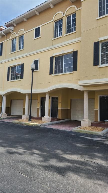 5220 HAMPTON BEACH PLACE UNIT 5220 TAMPA, FL 33609