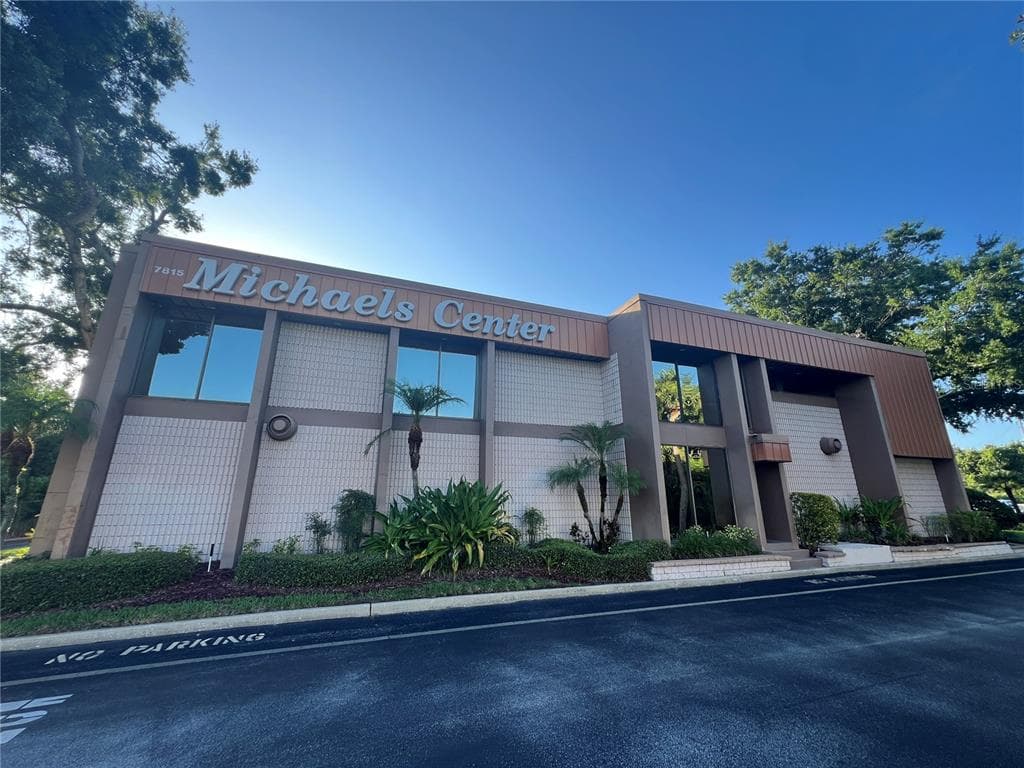 7815 N DALE MABRY HIGHWAY TAMPA, FL 33614