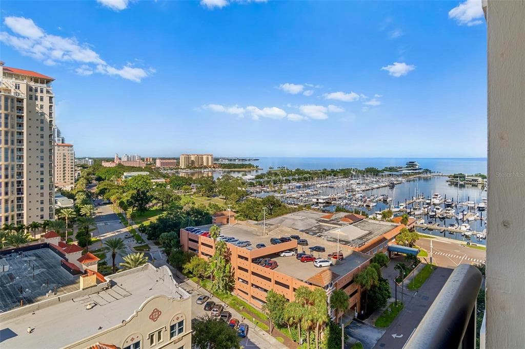 1 BEACH DRIVE SE UNIT 1201 ST PETERSBURG, FL 33701