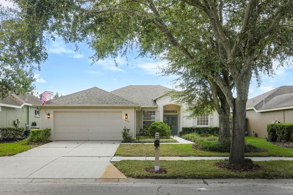 19106 ABERCORN PLACE LUTZ, FL 33558