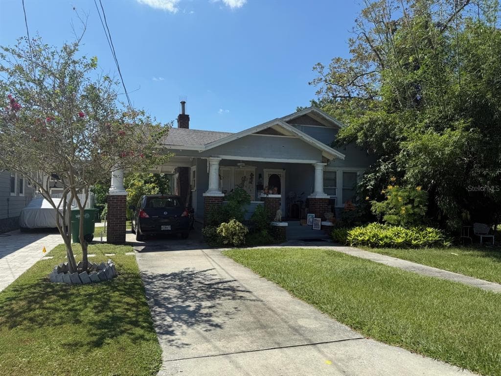 208 W FERN STREET TAMPA, FL 33604
