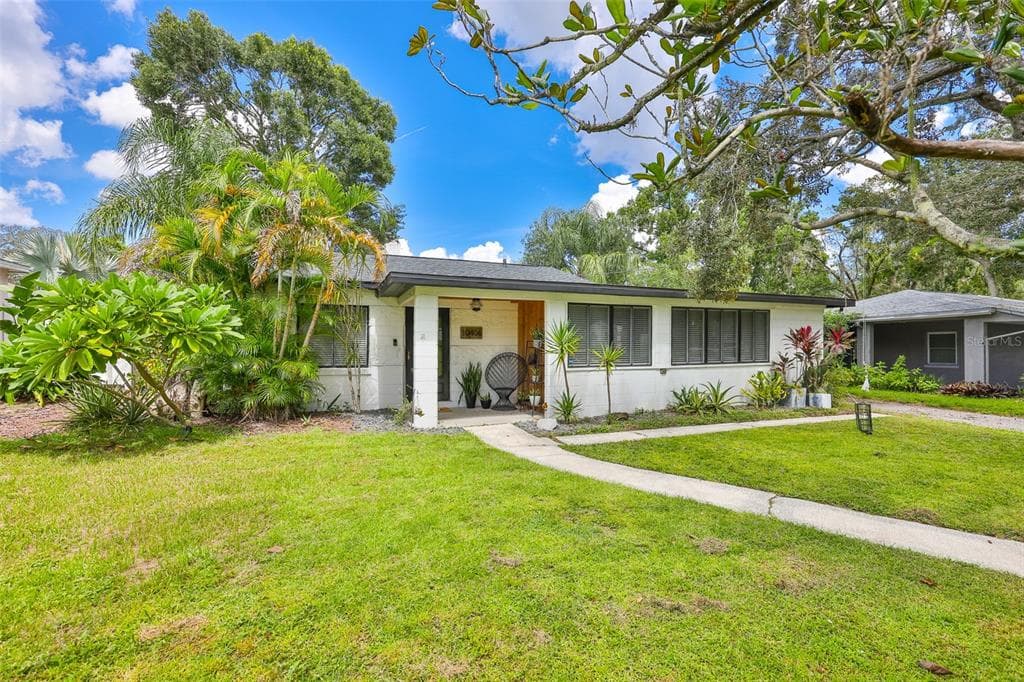 10406 CLIFF CIRCLE TAMPA, FL 33612