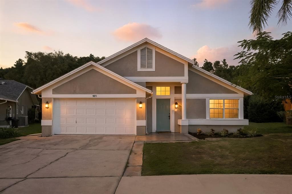 921 LINN HARBOR COURT TARPON SPRINGS, FL 34689