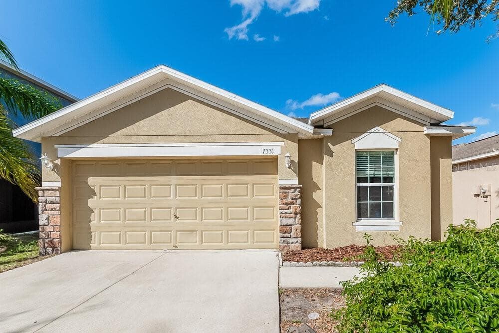 7331 LUMBER PORT DRIVE RUSKIN, FL 33573