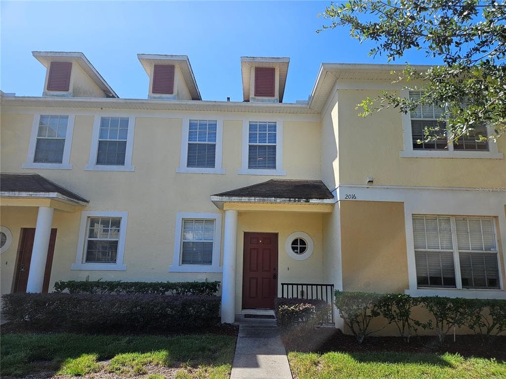 2016 FIESTA RIDGE COURT TAMPA, FL 33604