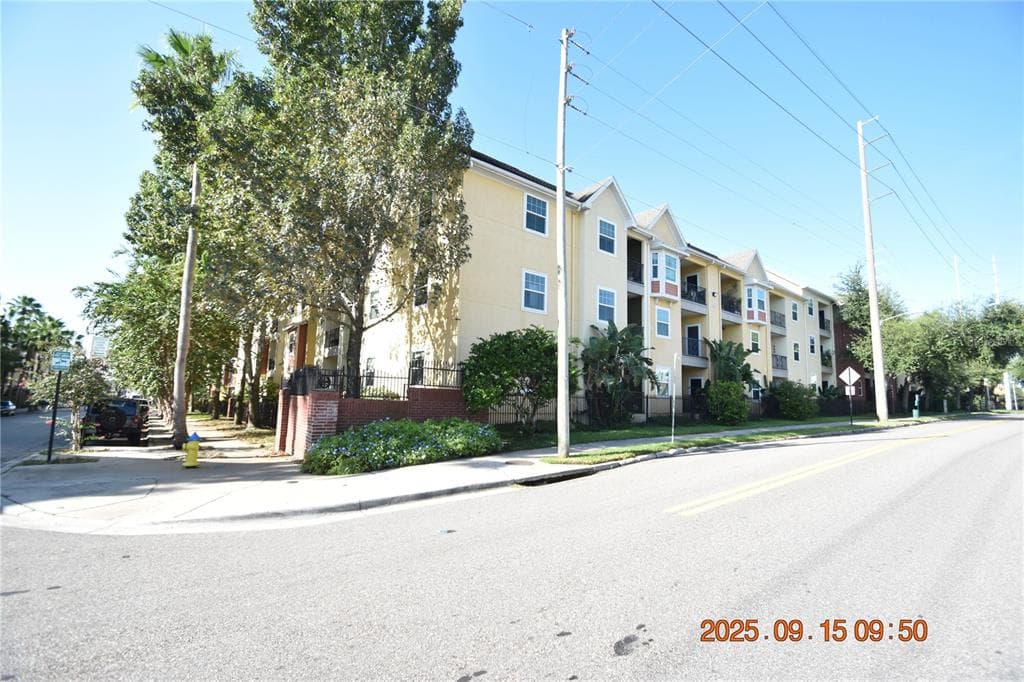 1810 E PALM AVENUE UNIT 6201 TAMPA, FL 33605