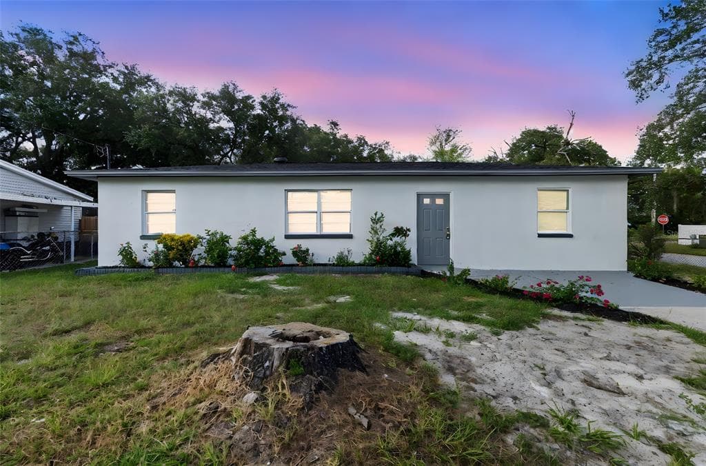 7724 DOWNING CIRCLE TAMPA, FL 33610