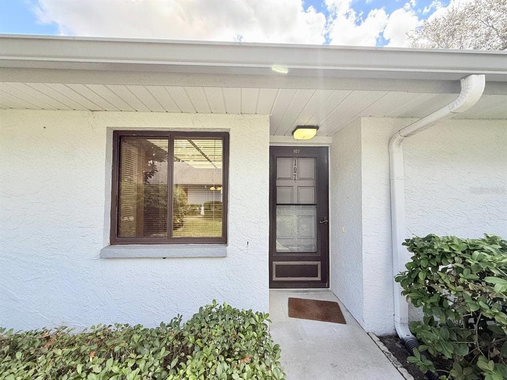 2733 COUNTRYSIDE BOULEVARD UNIT 107 CLEARWATER, FL 33761