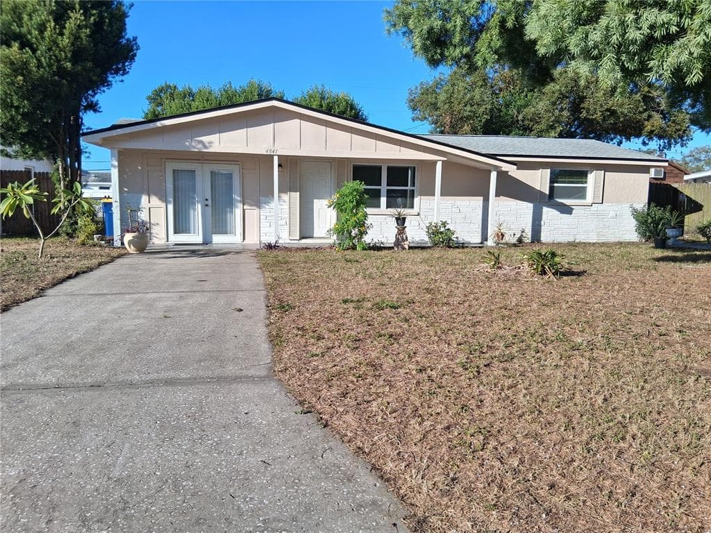 4841 BLOSSOM DRIVE HOLIDAY, FL 34690