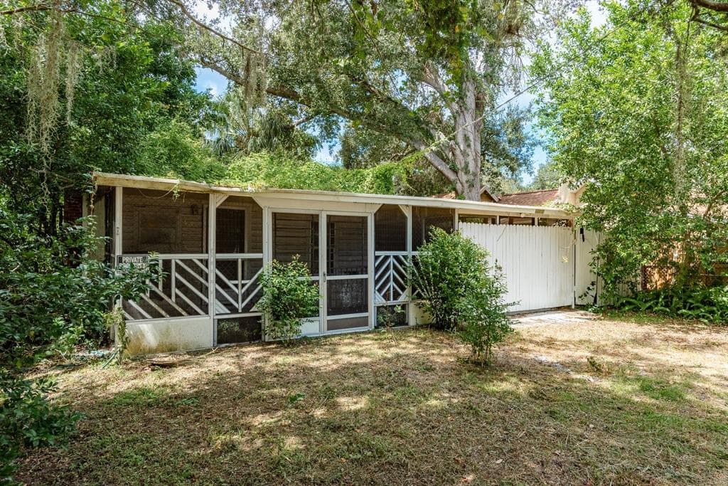 1838 SYLVAN DRIVE CLEARWATER, FL 33755