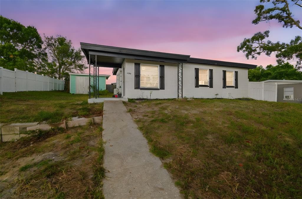 7090 FIRESIDE STREET NE SPRING HILL, FL 34606