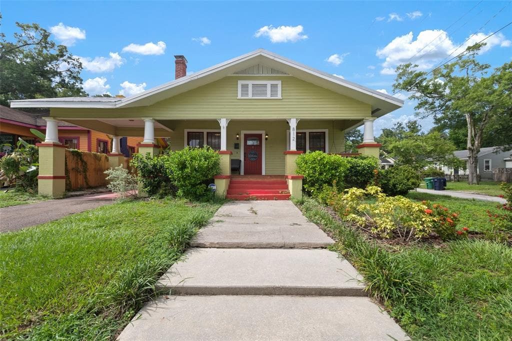 812 W RIVER HEIGHTS AVENUE TAMPA, FL 33603
