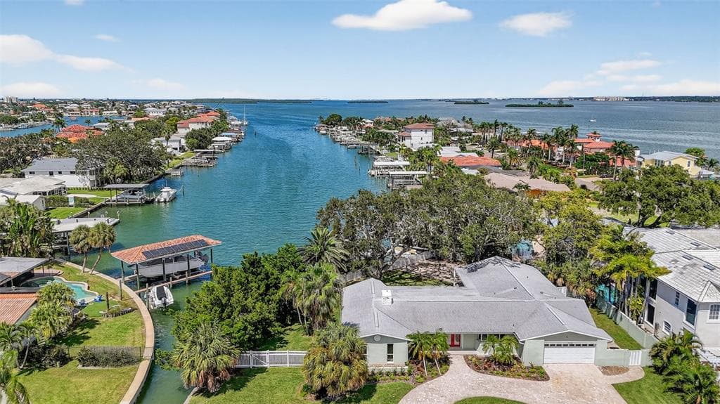 514 WINDWARD PASSAGE CLEARWATER BEACH, FL 33767