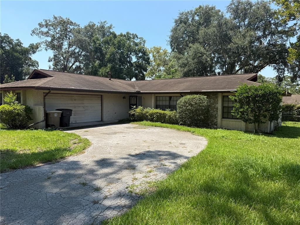 320 SE 41ST AVENUE OCALA, FL 34471