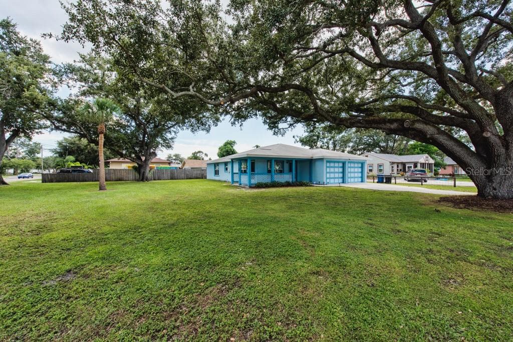 2326 28TH STREET N ST PETERSBURG, FL 33713