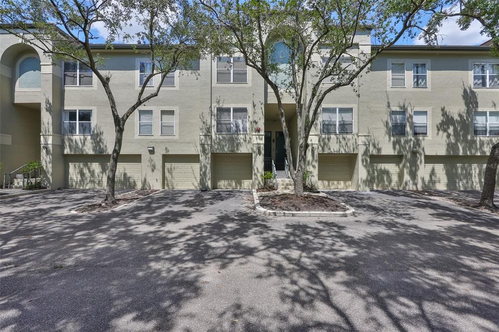 606 MASTHEAD COURT TAMPA, FL 33602